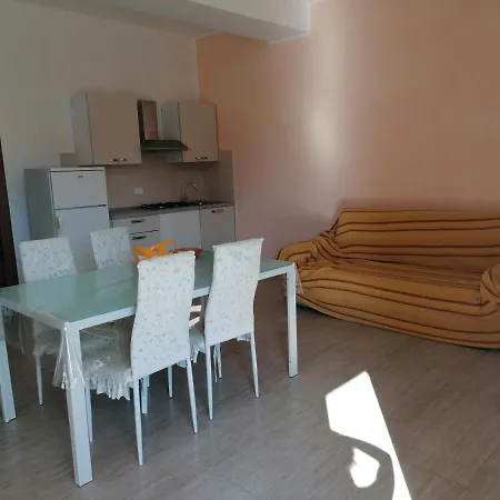 Case Vacanza Con Giardino A 200 Mt Dal Mare Daire *